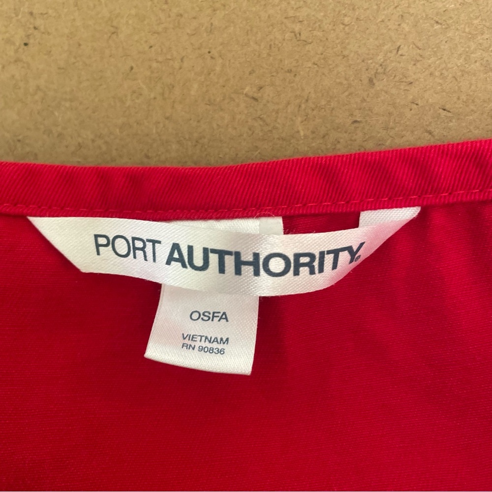 Red Artisan Old Town Art Studios Apron with Pockets - Picture 8 of 9
